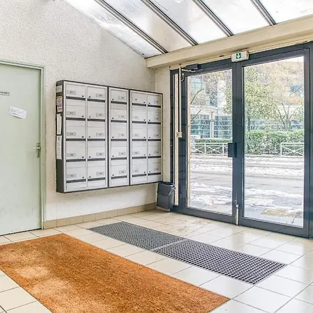 Apartment 50m Gem - 400m Gare: Garage Prive, Terrasse, Wifi *