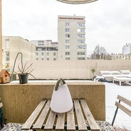 Apartment 50m Gem - 400m Gare: Garage Prive, Terrasse, Wifi